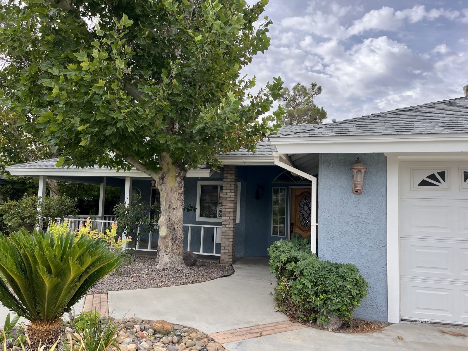 1217 West Tamarisk Avenue Ridgecrest, CA 93555 - Photo 2 of 36