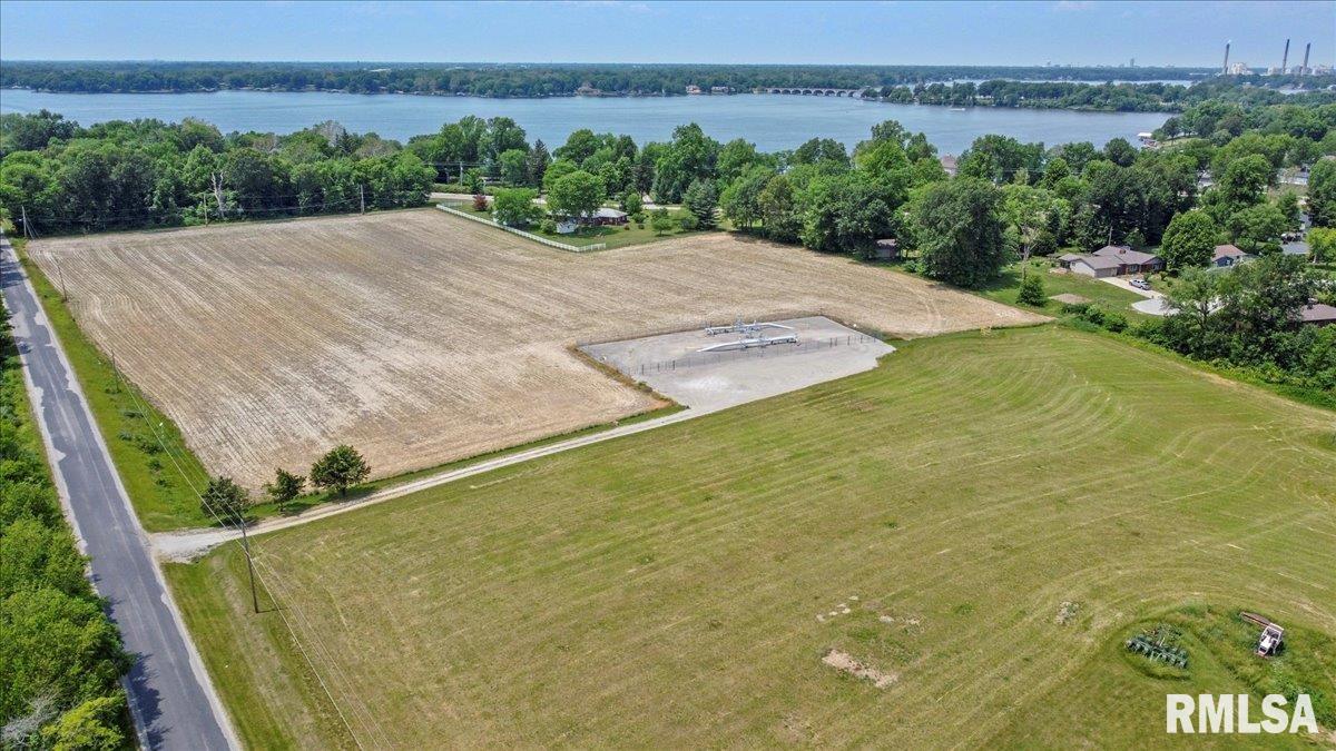 3645 Honeywell Road Rochester, IL 62563 - Photo 8 of 15