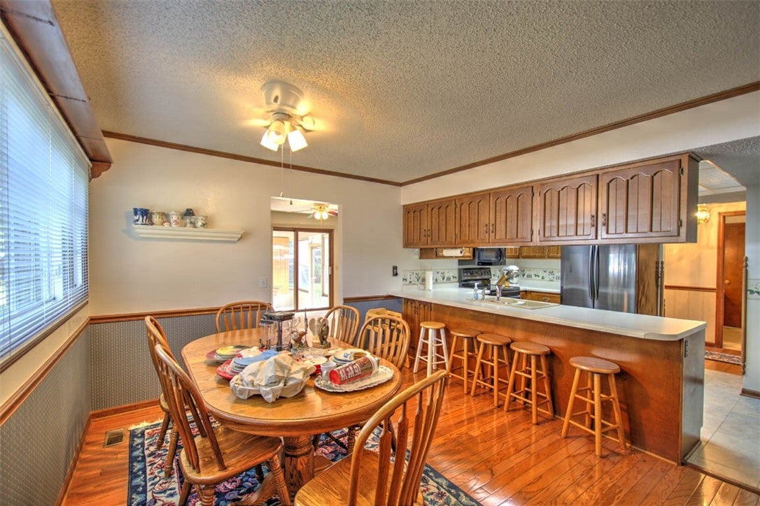 4674 Redbud Court Decatur, IL 62526 - Photo 13 of 26 Gallery Image 13