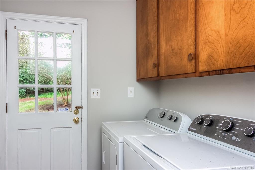 5951 Gate Post Road Charlotte, NC 28211 - Photo 11 of 21 Gallery Image 11