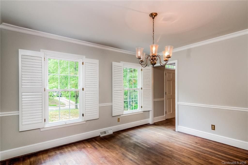 5951 Gate Post Road Charlotte, NC 28211 - Photo 5 of 21 Gallery Image 5