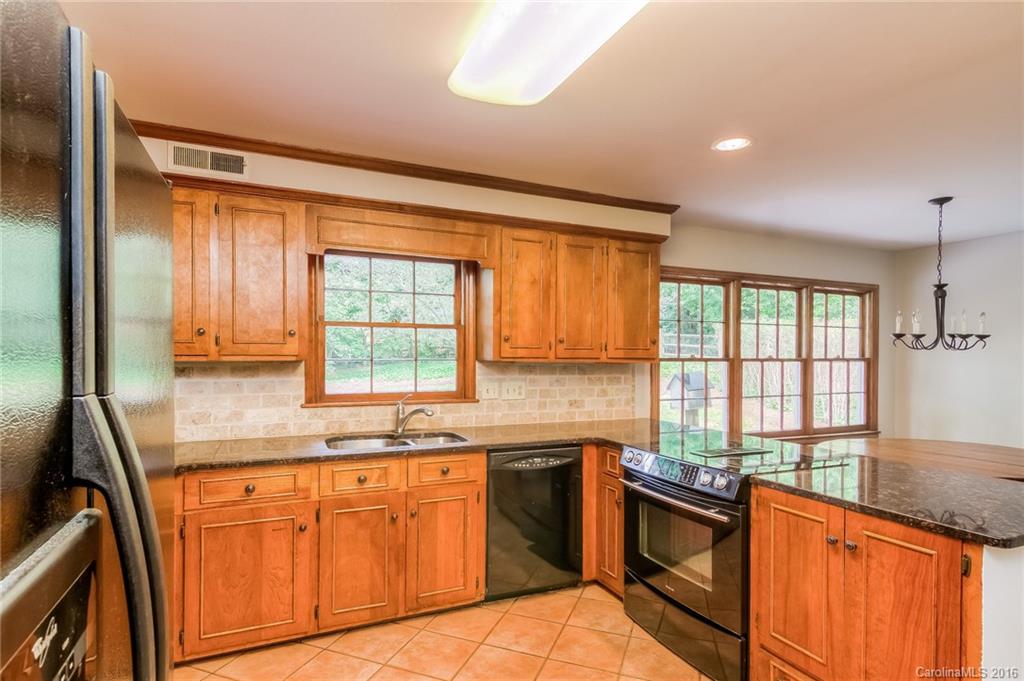 5951 Gate Post Road Charlotte, NC 28211 - Photo 9 of 21 Gallery Image 9