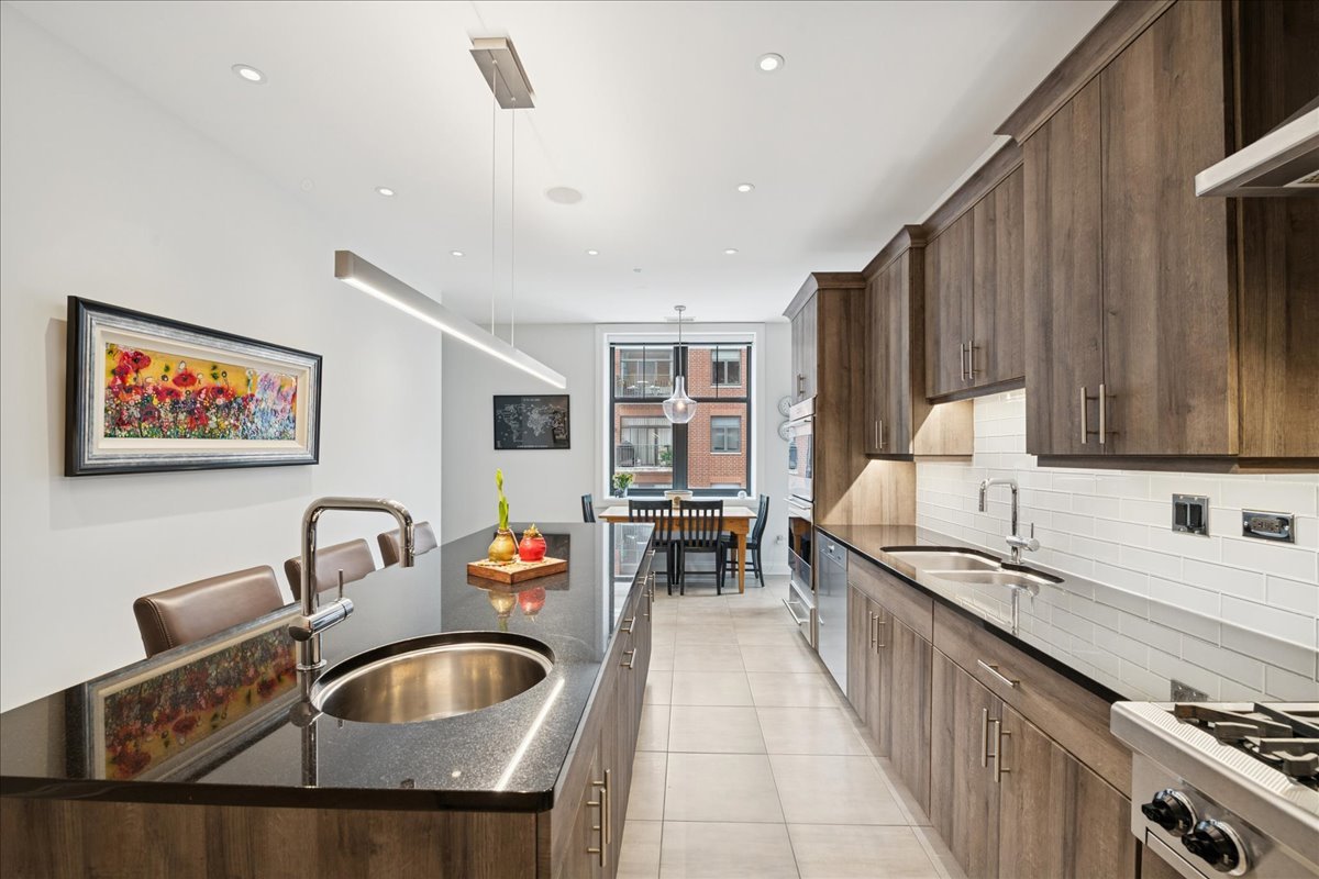 30 West Erie Street, Unit 601 Chicago, IL 60654 - Photo 12 of 30