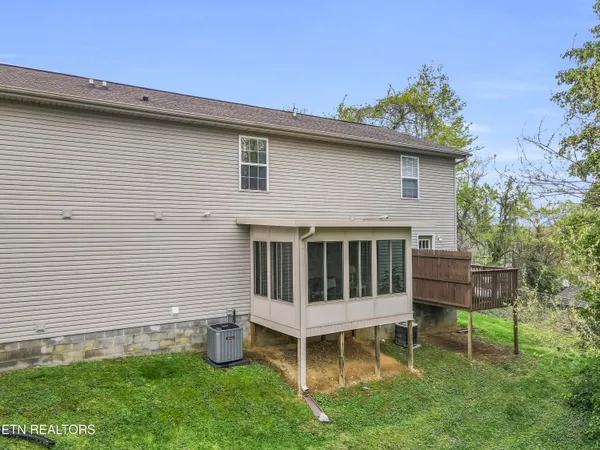 $215,000 | 3205 Quiet Way, Knoxville, TN 37918