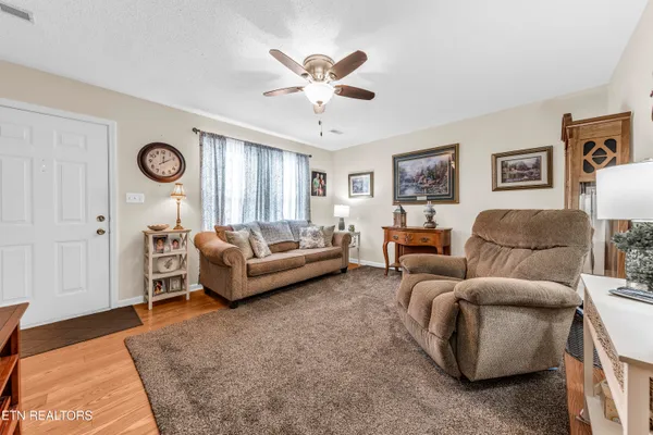 $215,000 | 3205 Quiet Way, Knoxville, TN 37918