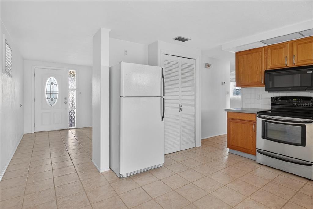 4934 Vision Avenue Holiday, FL 34690 - Photo 14 of 42 Gallery Image 14