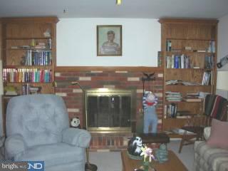 860 Rising Sun Road Telford, PA 18969 - Photo 4 of 6
