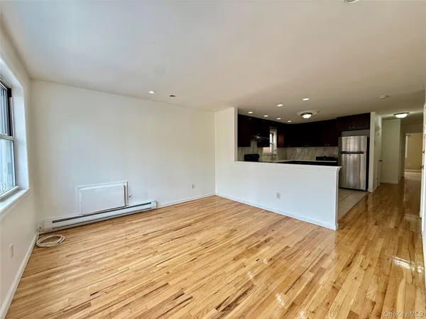 $2,350 | 20-14 College Point Boulevard, Unit 2 | College Point