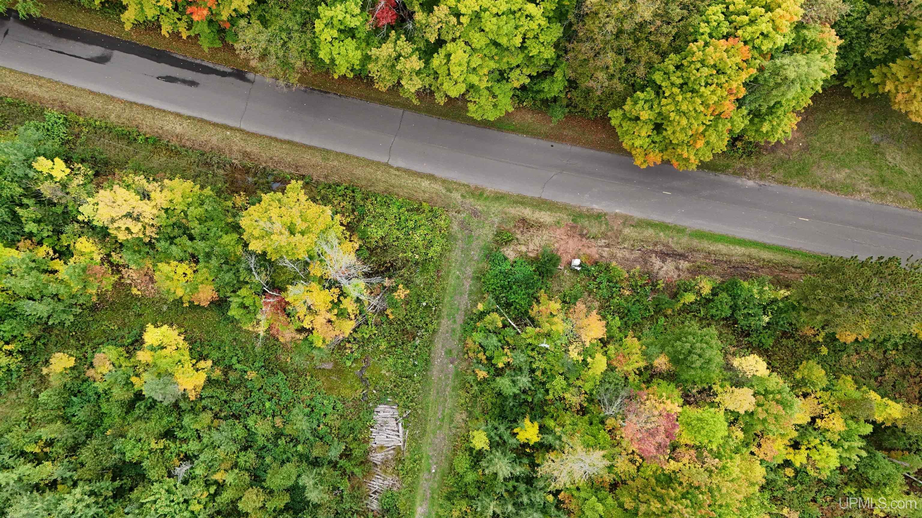 19 Norwich Road Ontonagon, MI 49953 - Photo 33 of 51