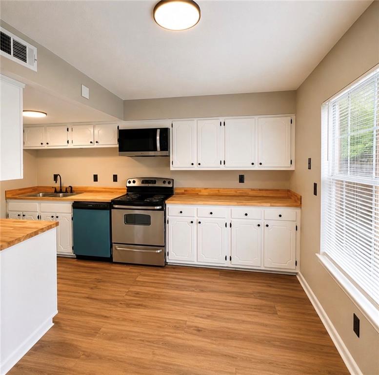 3254 Strawberry Lane Decatur, GA 30034 - Photo 4 of 16