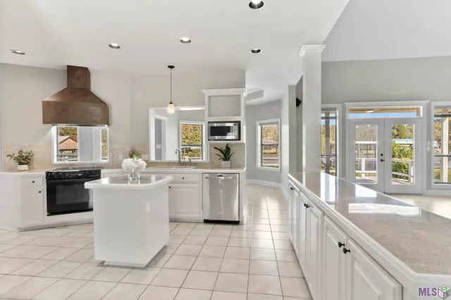 $455,000 | 13538 Bayou Terrace Drive, St. Amant, LA 70774