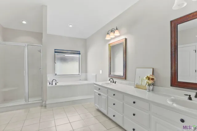 $465,000 | 13538 Bayou Terrace Drive, St. Amant, LA 70774