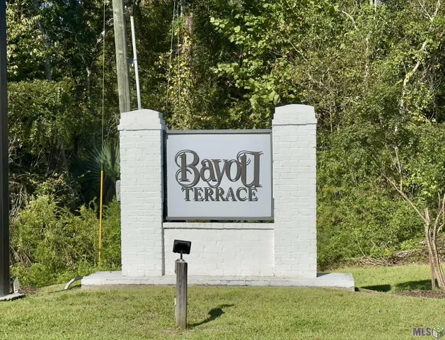 $465,000 | 13538 Bayou Terrace Drive, St. Amant, LA 70774