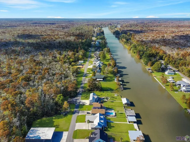 $455,000 | 13538 Bayou Terrace Drive, St. Amant, LA 70774