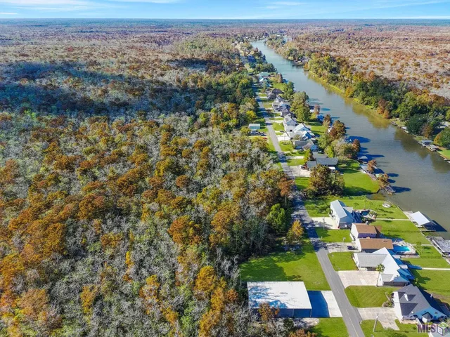 $455,000 | 13538 Bayou Terrace Drive, St. Amant, LA 70774