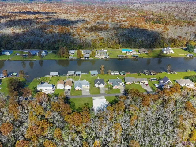 $465,000 | 13538 Bayou Terrace Drive, St. Amant, LA 70774