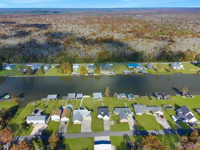 $465,000 | 13538 Bayou Terrace Drive, St. Amant, LA 70774