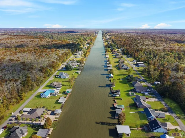 $455,000 | 13538 Bayou Terrace Drive, St. Amant, LA 70774