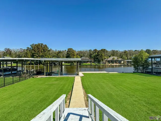 $465,000 | 13538 Bayou Terrace Drive, St. Amant, LA 70774