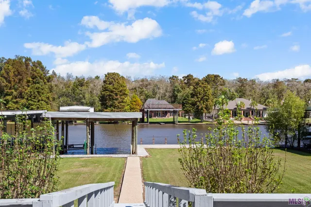 $465,000 | 13538 Bayou Terrace Drive, St. Amant, LA 70774