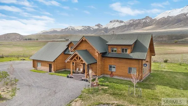 $1,285,000 | 4550 Highway 93, Mackay, ID 83251
