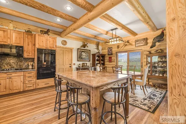 $1,285,000 | 4550 Highway 93, Mackay, ID 83251