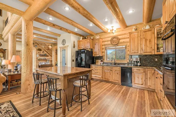 $1,285,000 | 4550 Highway 93, Mackay, ID 83251