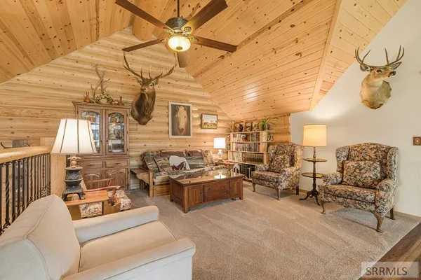 $1,285,000 | 4550 Highway 93, Mackay, ID 83251