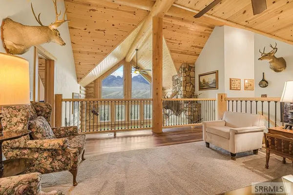 $1,285,000 | 4550 Highway 93, Mackay, ID 83251