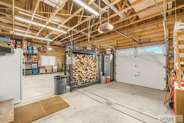 $1,285,000 | 4550 Highway 93, Mackay, ID 83251
