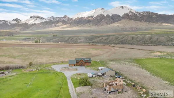 $1,285,000 | 4550 Highway 93, Mackay, ID 83251