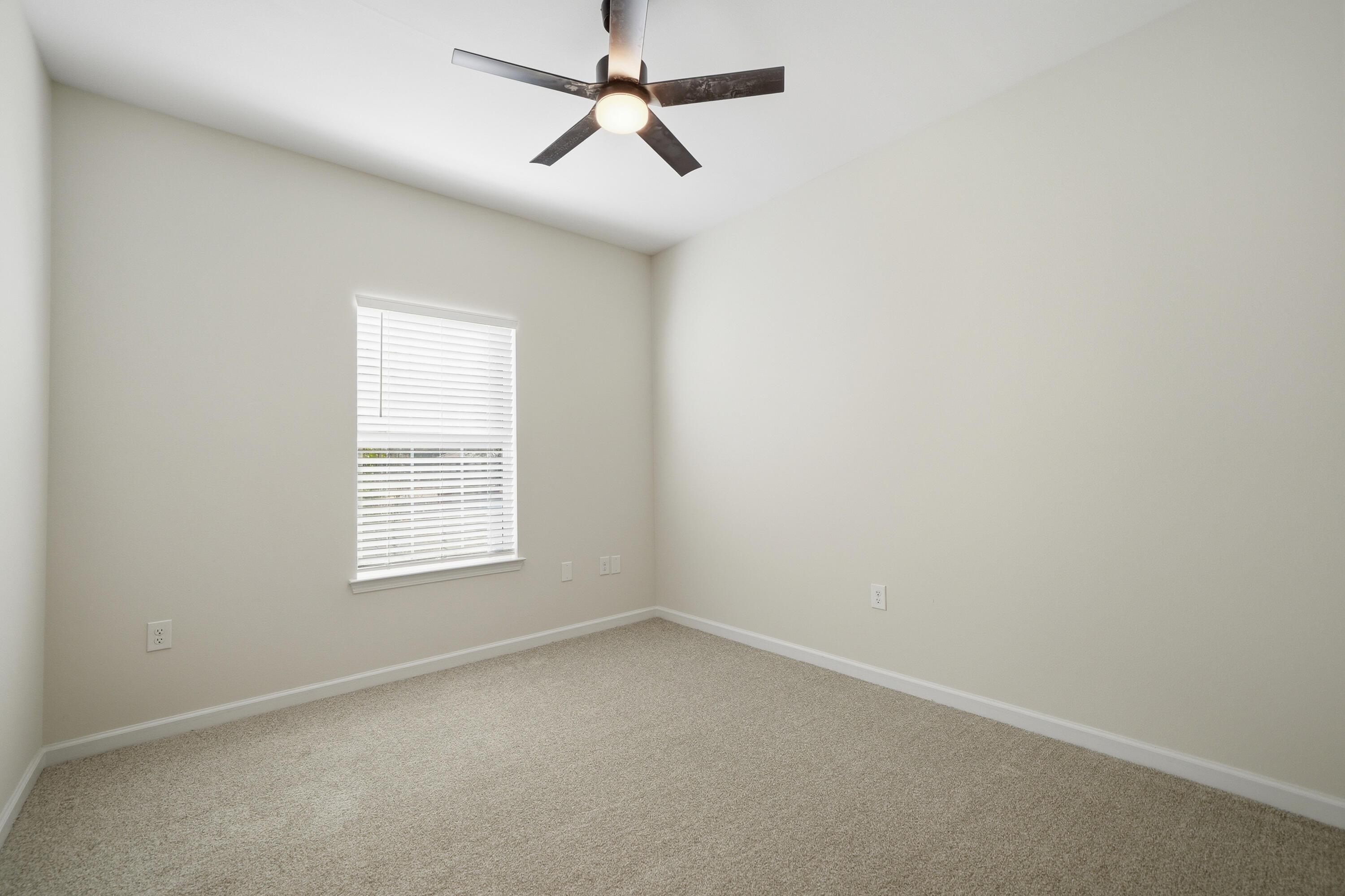 286 Jones Road Crestview, FL 32536 - Photo 22 of 34 DSC04533