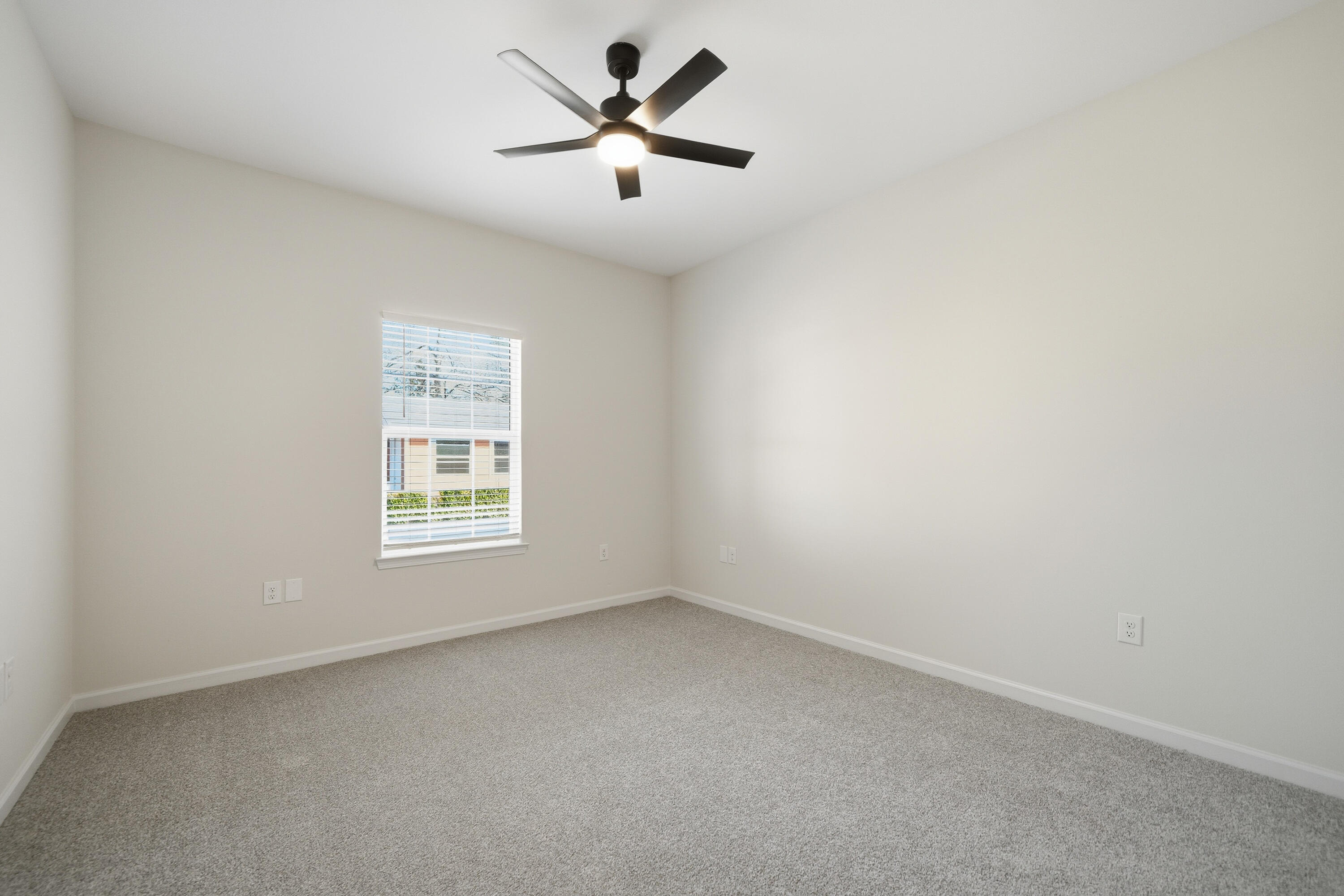 286 Jones Road Crestview, FL 32536 - Photo 24 of 34 DSC04554