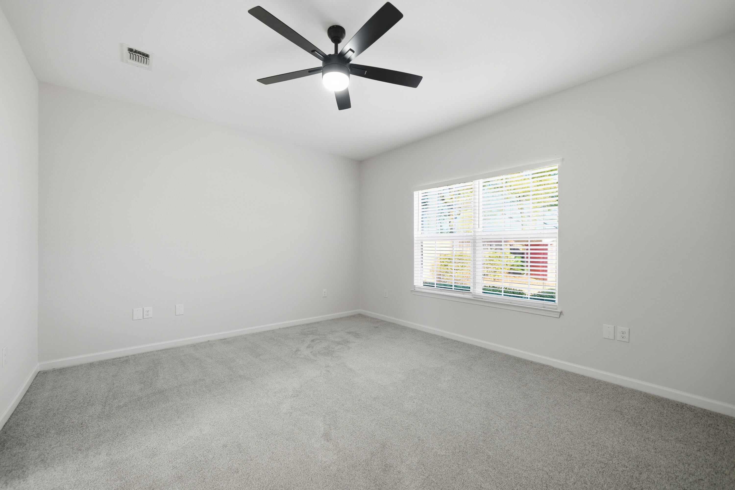 286 Jones Road Crestview, FL 32536 - Photo 27 of 34 DSC04581