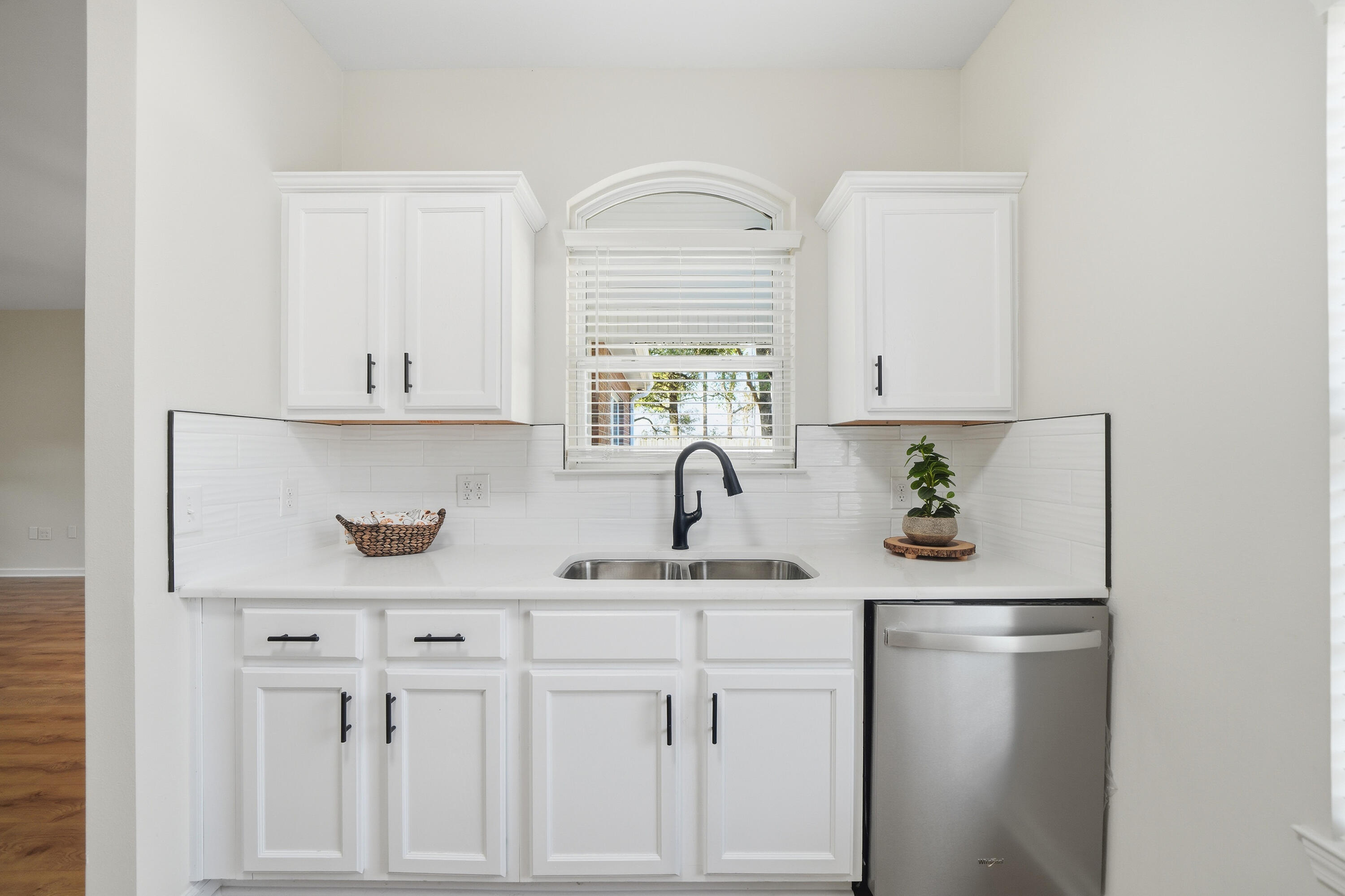 286 Jones Road Crestview, FL 32536 - Photo 6 of 34 DSC04572