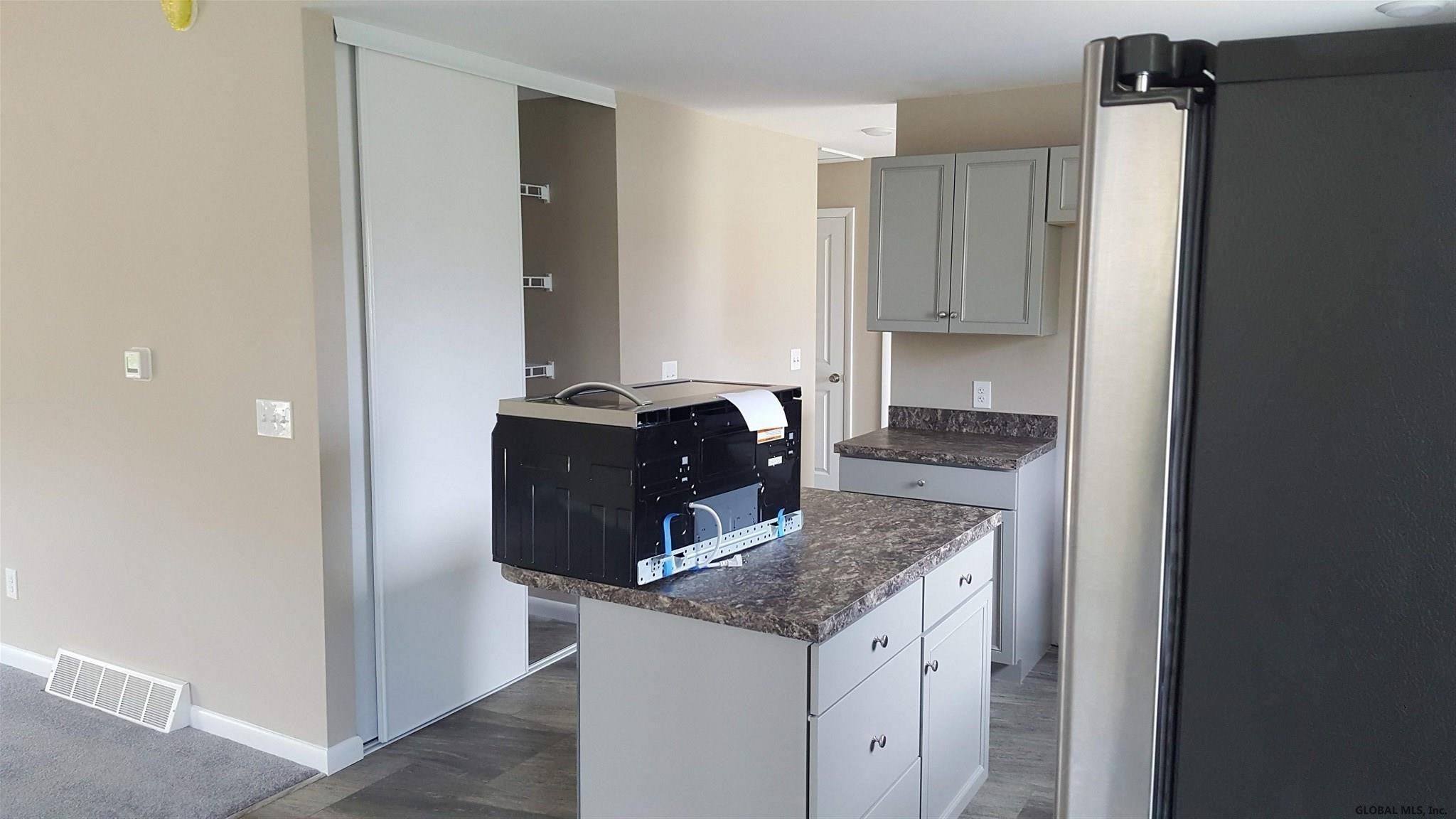2544 Taurus Road Schenectady, NY 12304 - Photo 10 of 48 Photo 10