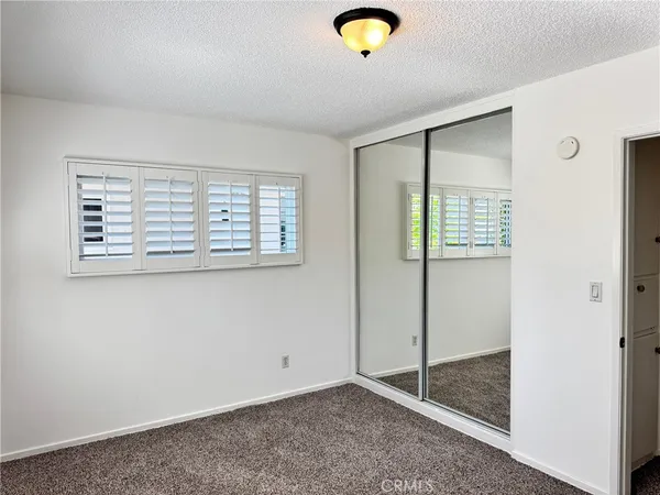 $4,295 | 19523 Friar Street, Tarzana, CA 91335