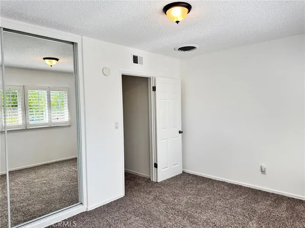 $4,295 | 19523 Friar Street, Tarzana, CA 91335