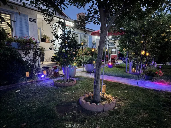 $4,295 | 19523 Friar Street, Tarzana, CA 91335