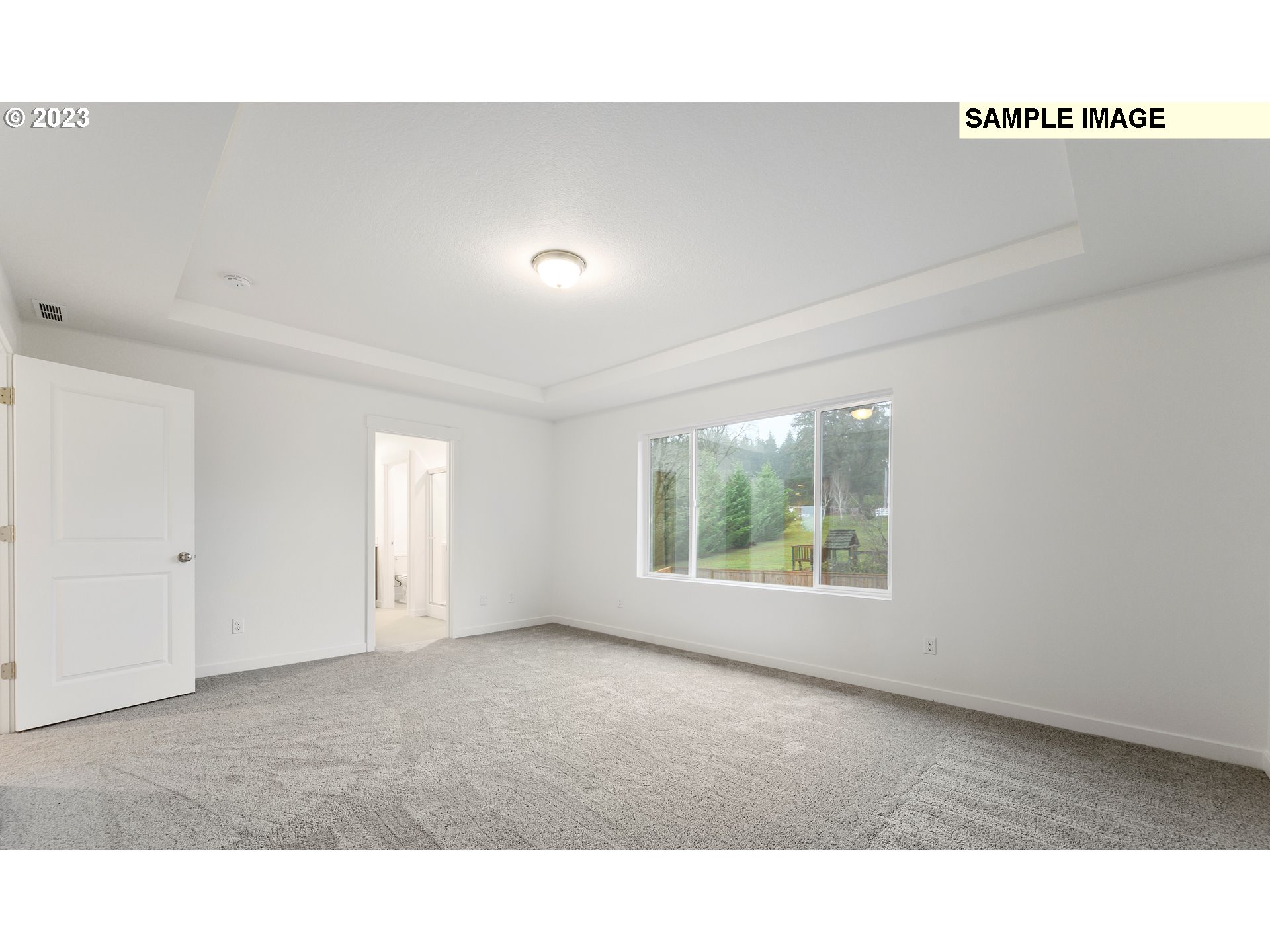 219 North 89th Loop, Unit 82 Ridgefield, WA 98642 - Photo 11 of 32 a room with a window