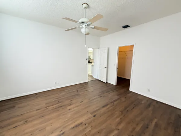 $3,100 | 133 Woodlake Circle, Greenacres, FL 33463