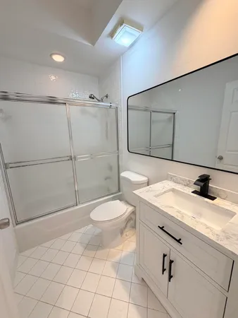 $3,100 | 133 Woodlake Circle, Greenacres, FL 33463
