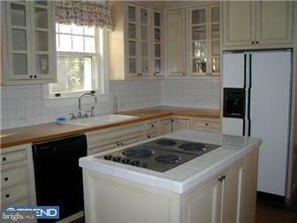 1150 River Road Ewing, NJ 08628 - Photo 6 of 12 Kitchen