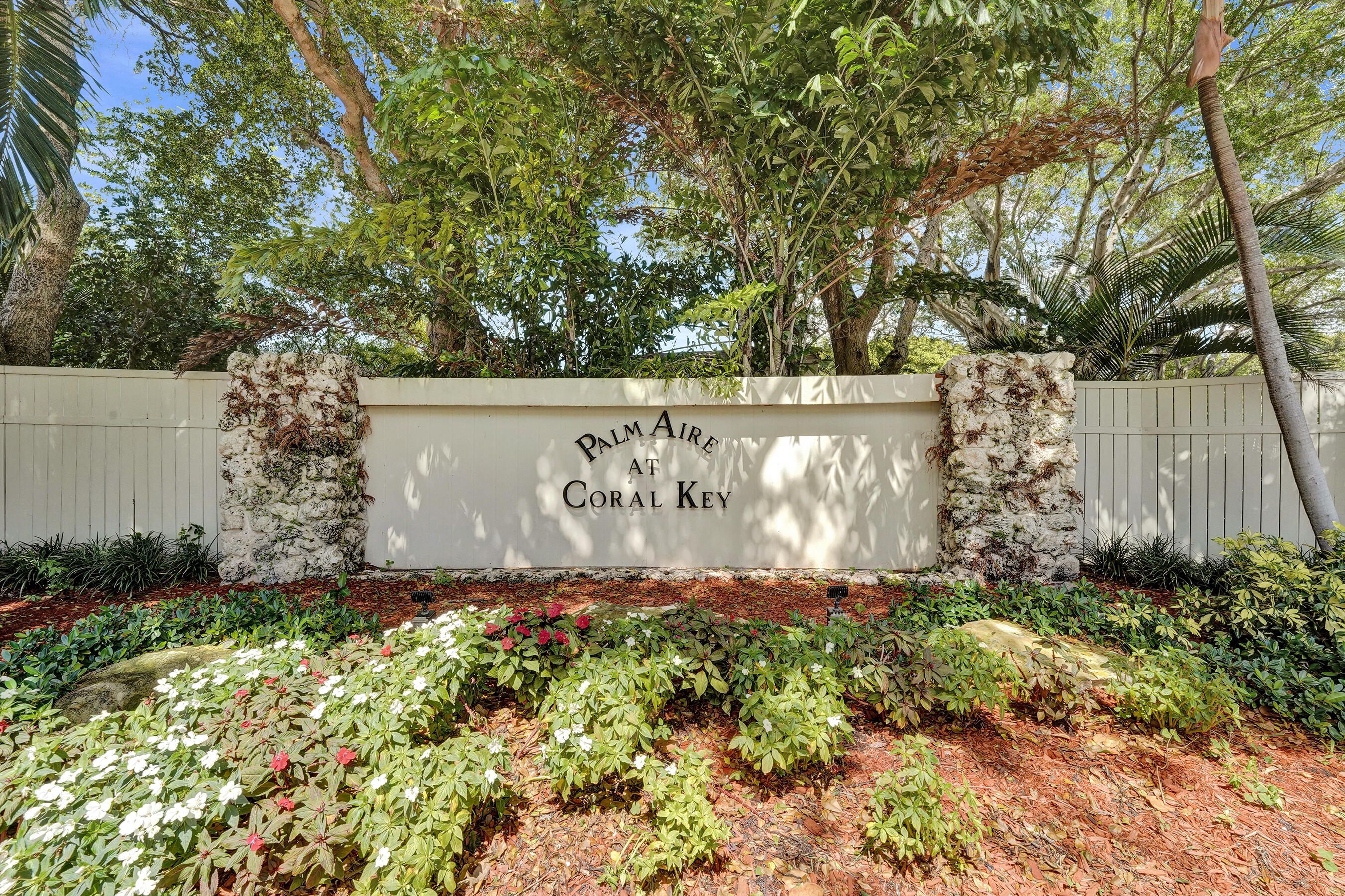 3145 Northeast 48th Court, Unit 215 Lighthouse Point, FL 33064 - Photo 35 of 46 Palm Aire Entrance