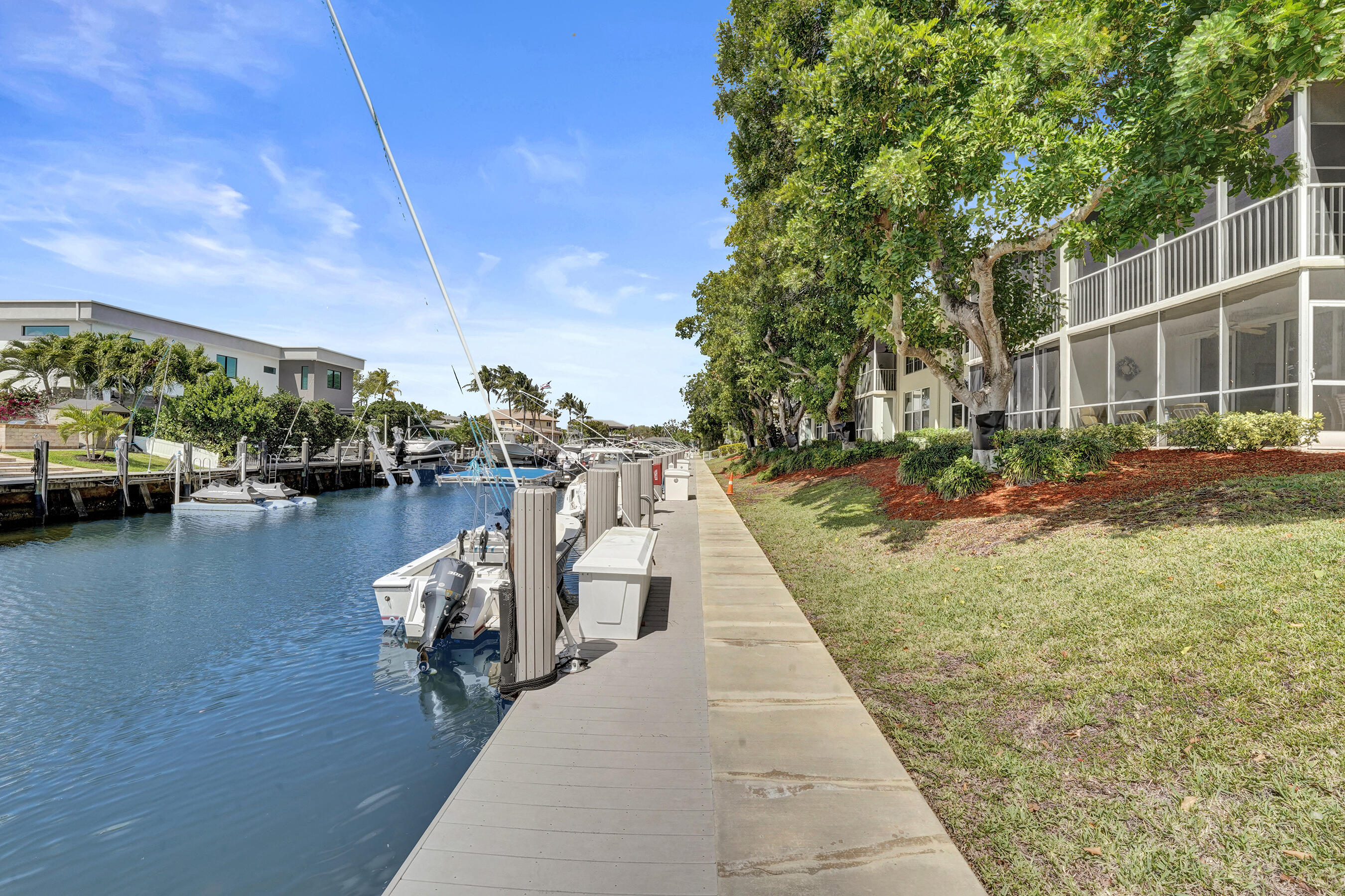 3145 Northeast 48th Court, Unit 215 Lighthouse Point, FL 33064 - Photo 36 of 46 3145 Dock #2