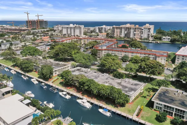 $435,000 | 3145 Northeast 48th Court, Unit 215, Lighthouse Point, FL 33064