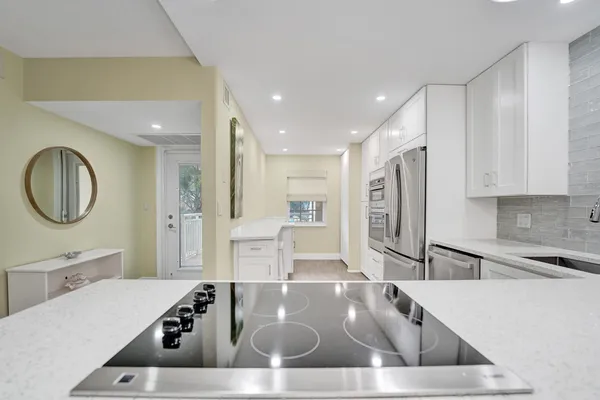$435,000 | 3145 Northeast 48th Court, Unit 215, Lighthouse Point, FL 33064