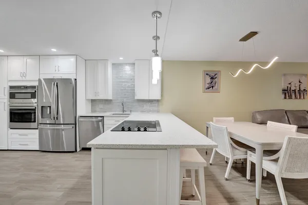 $435,000 | 3145 Northeast 48th Court, Unit 215, Lighthouse Point, FL 33064