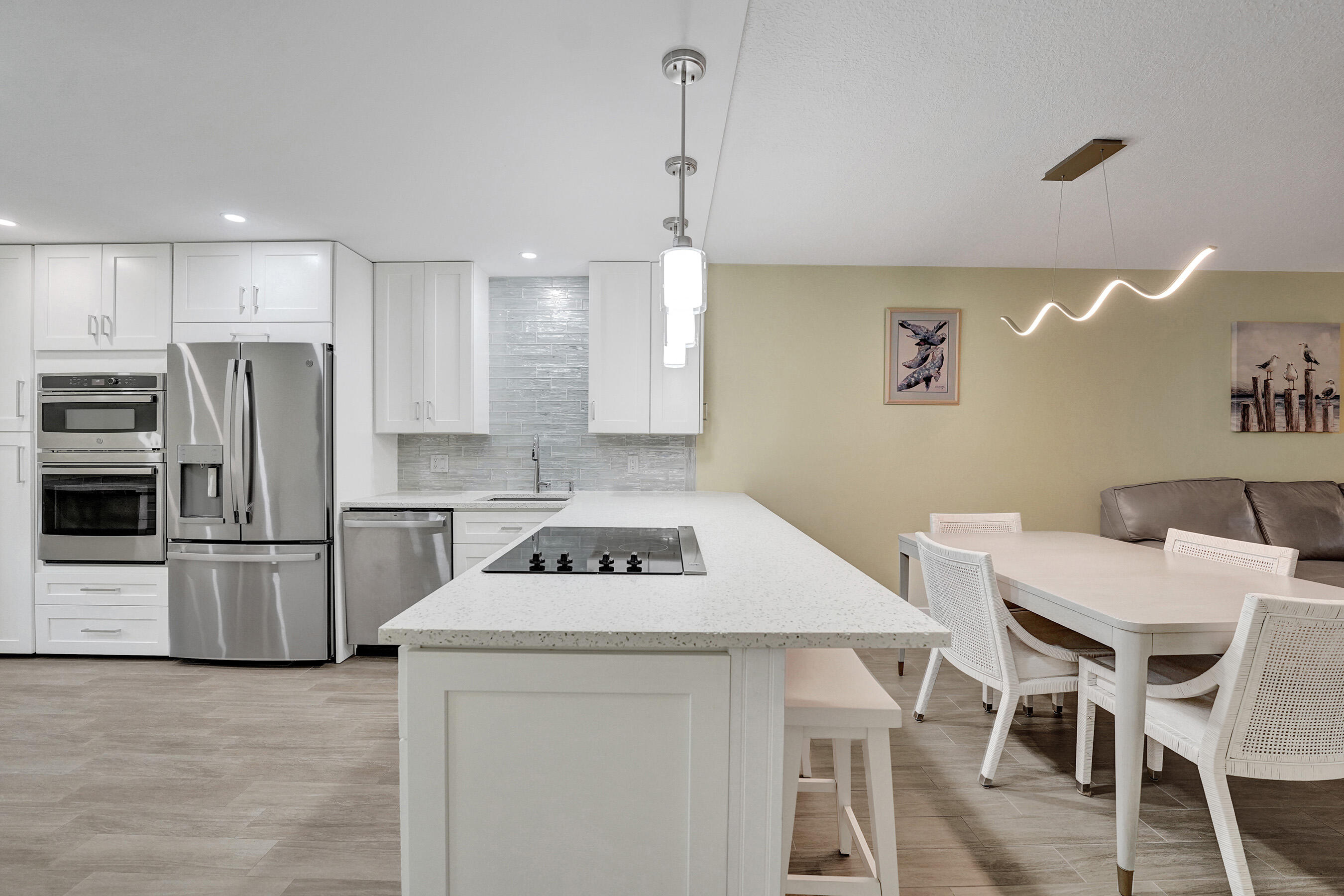 3145 Northeast 48th Court, Unit 215 Lighthouse Point, FL 33064 - Photo 7 of 46 Kitchen #7 215