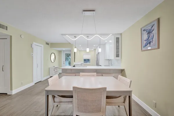 $435,000 | 3145 Northeast 48th Court, Unit 215, Lighthouse Point, FL 33064